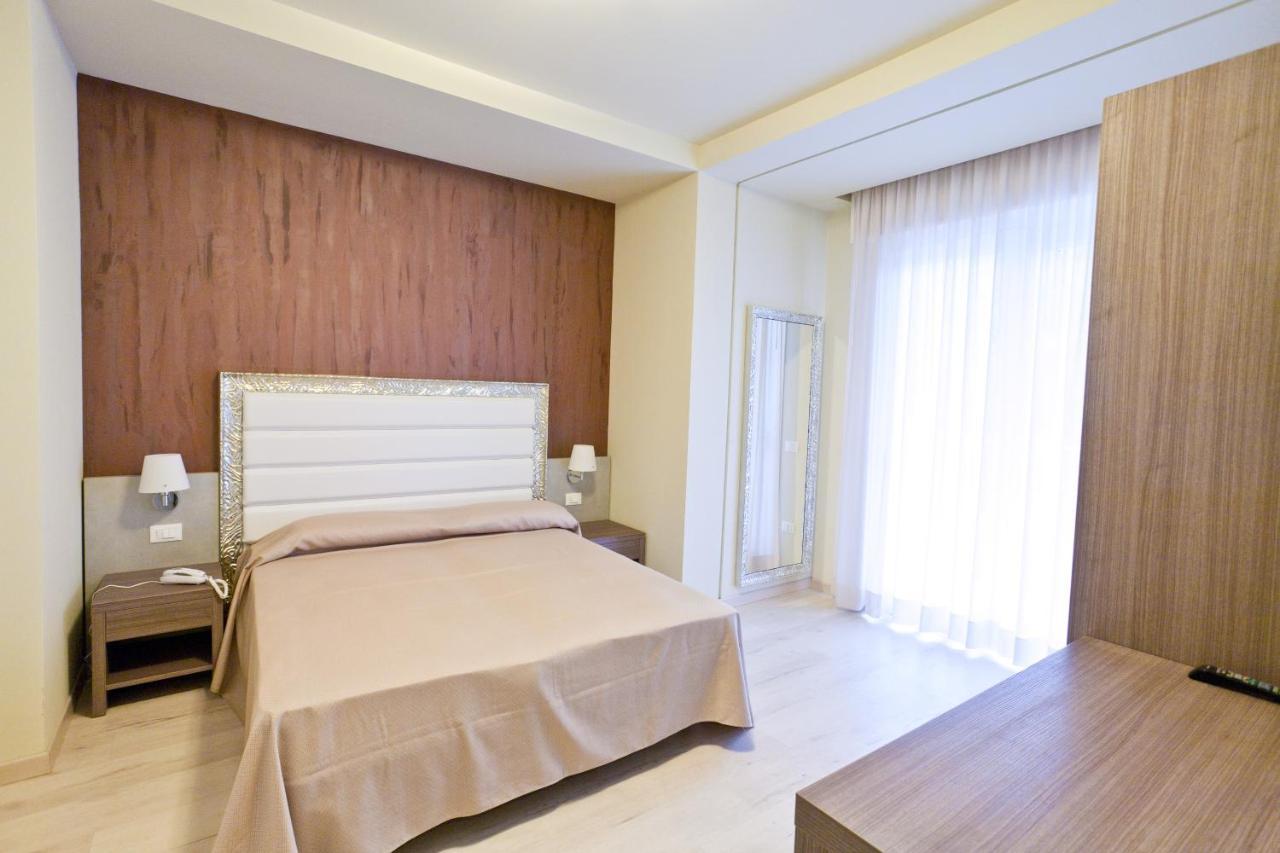 Residence Elisabetta Cesenatico Exterior photo